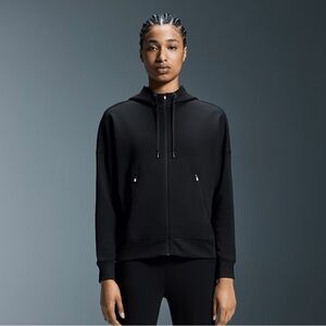 ON Women’s Zip Up Jacket